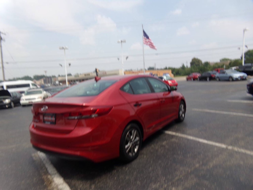 2017 Hyundai Elantra Image 6