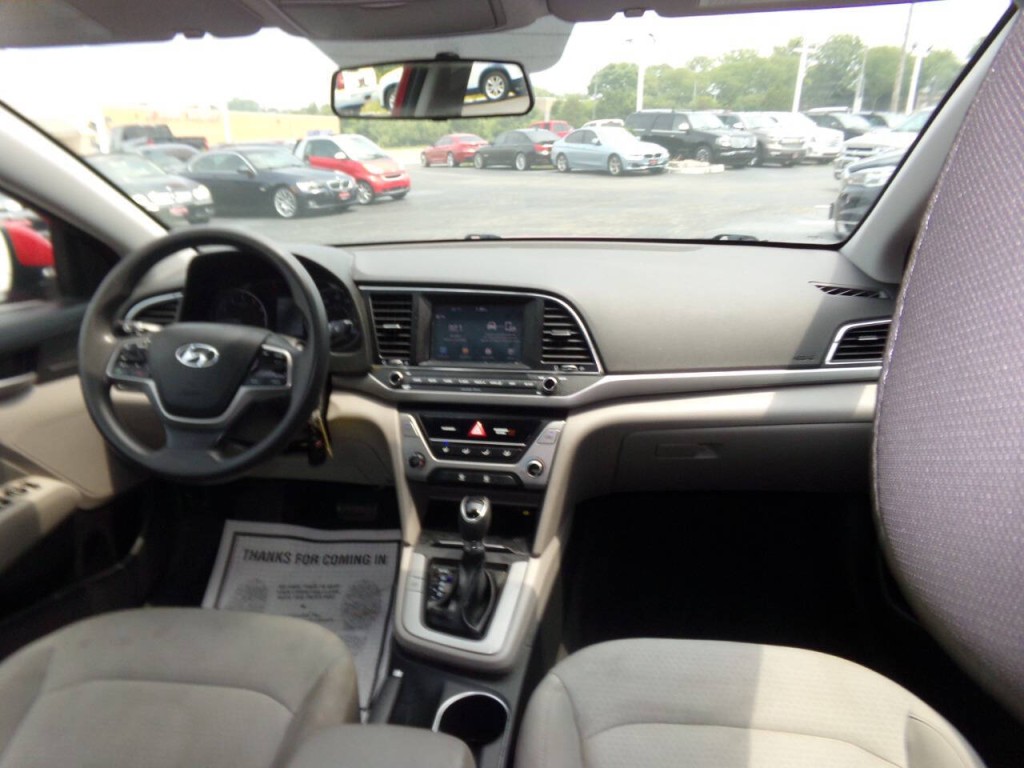 2017 Hyundai Elantra Image 23