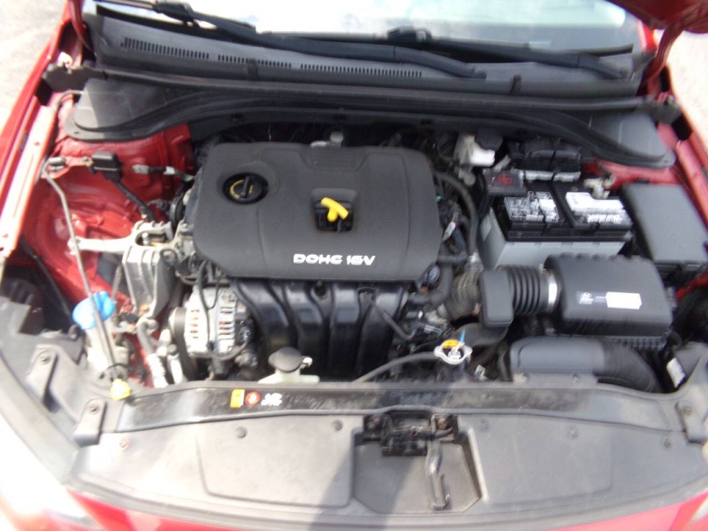 2017 Hyundai Elantra Image 29