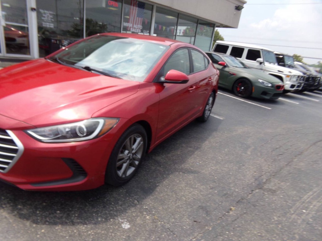2017 Hyundai Elantra Image 31