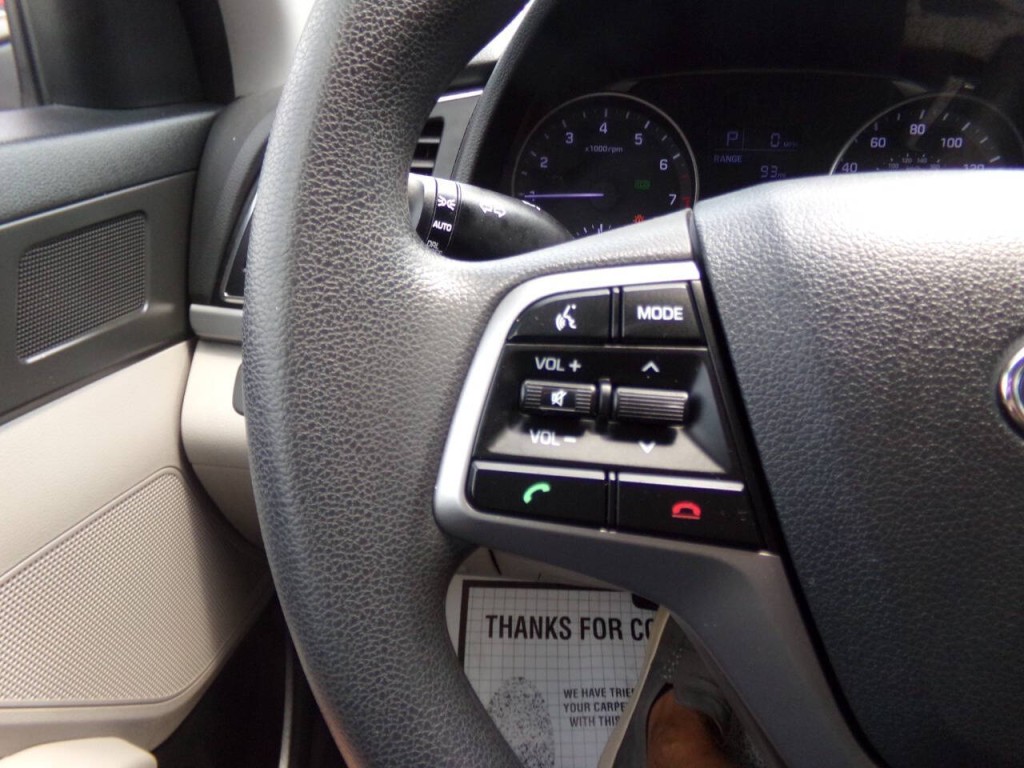 2017 Hyundai Elantra Image 51