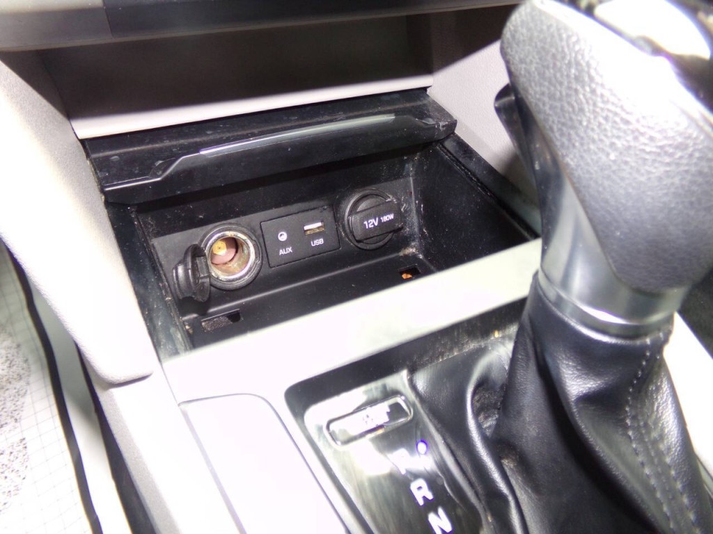 2017 Hyundai Elantra Image 53