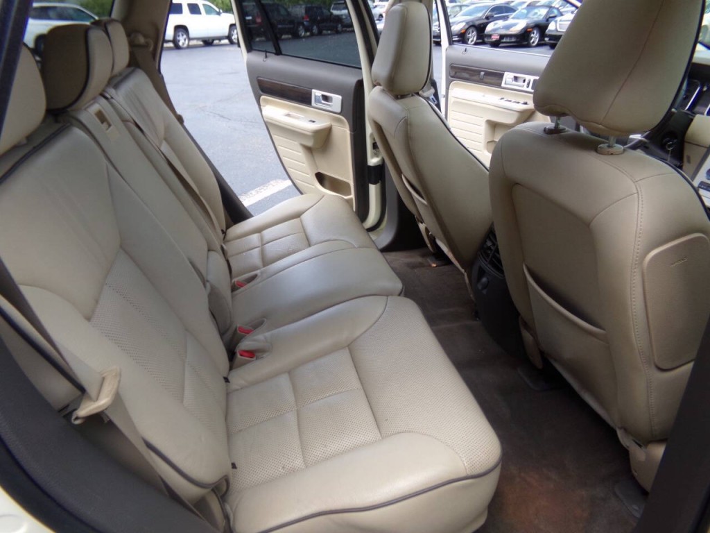 2008 Lincoln MKX Image 24