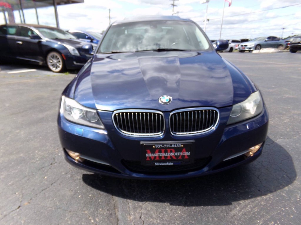2011 BMW 3 Series Image 7