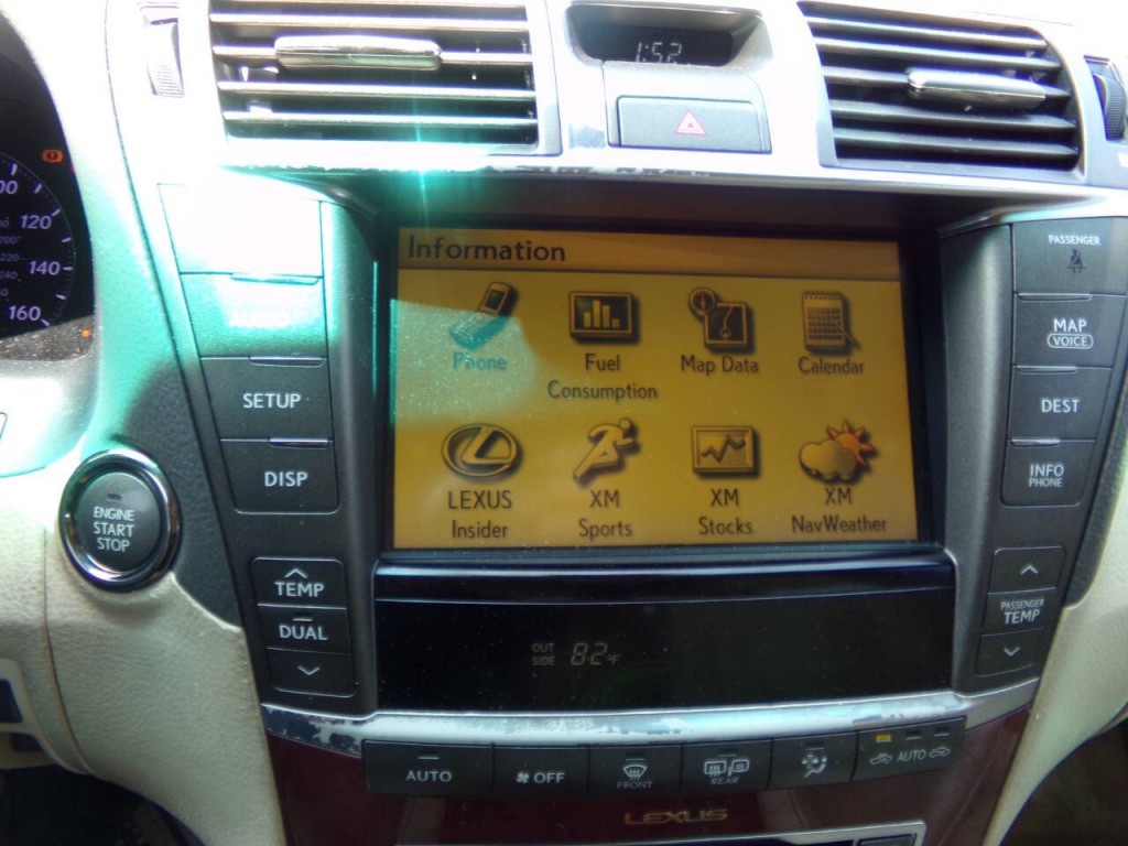 2010 Lexus LS 460 Image 18