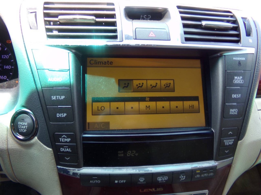 2010 Lexus LS 460 Image 19