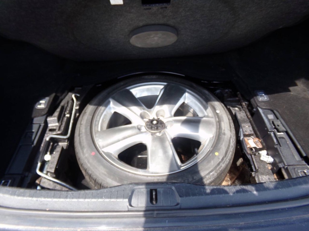 2010 Lexus LS 460 Image 31
