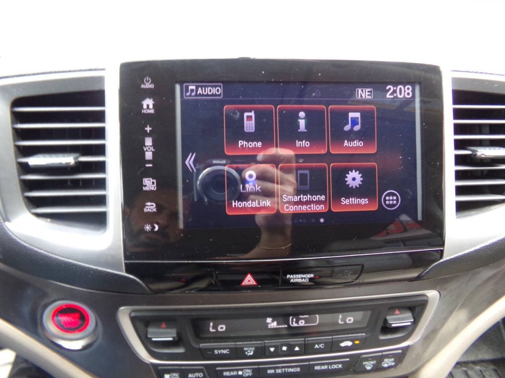 2018 Honda Pilot Image 32