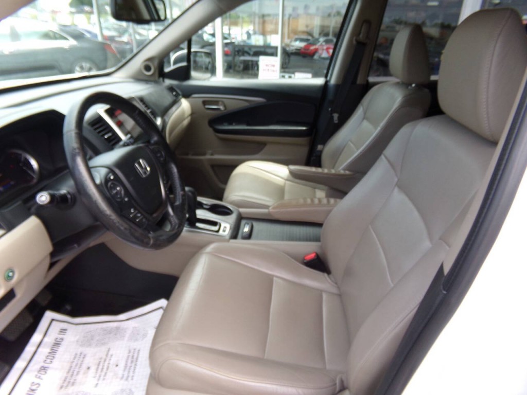 2018 Honda Pilot Image 37