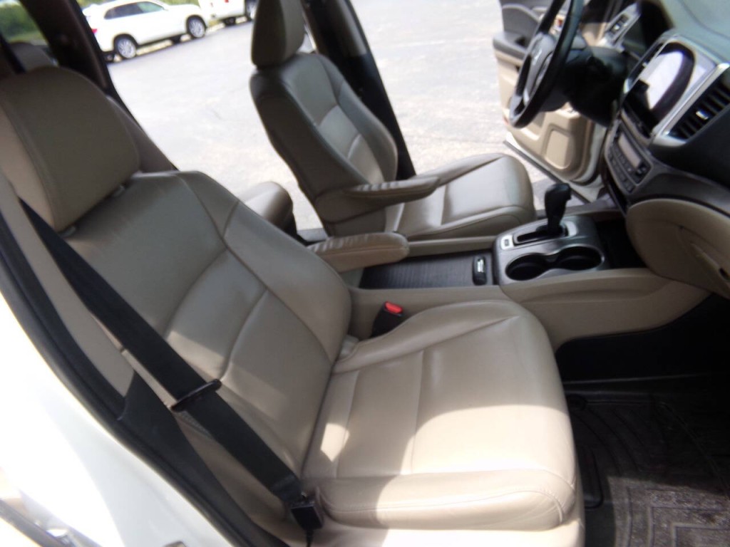 2018 Honda Pilot Image 48