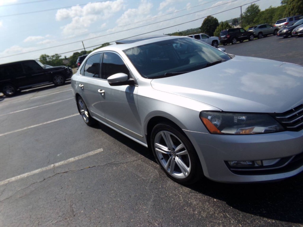 2013 Volkswagen Passat Image 47