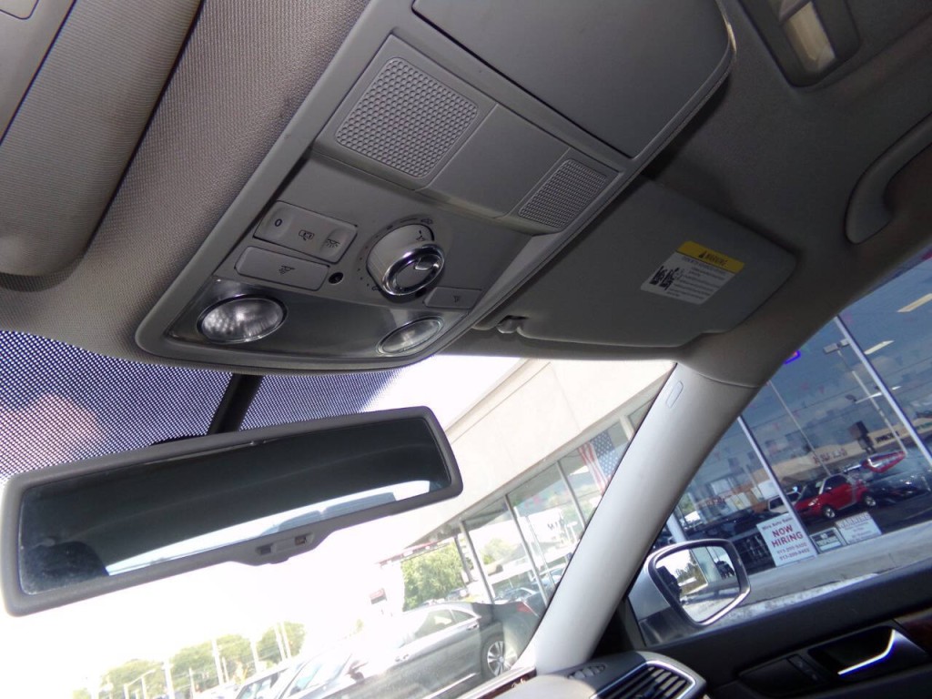 2013 Volkswagen Passat Image 63
