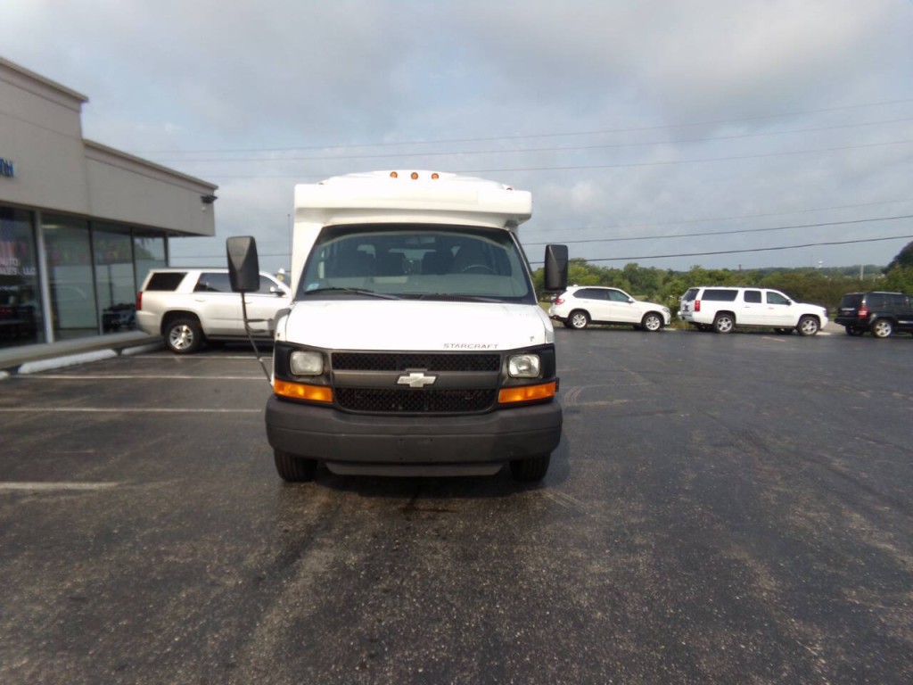 2012 Chevrolet Express Image 4