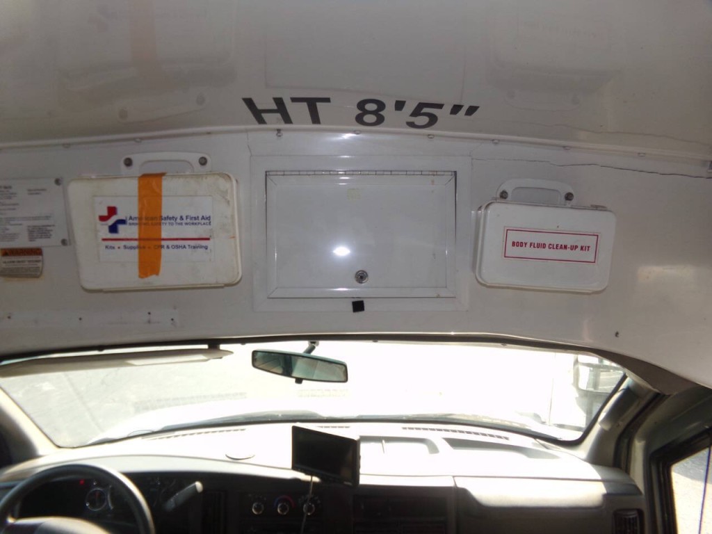 2012 Chevrolet Express Image 35