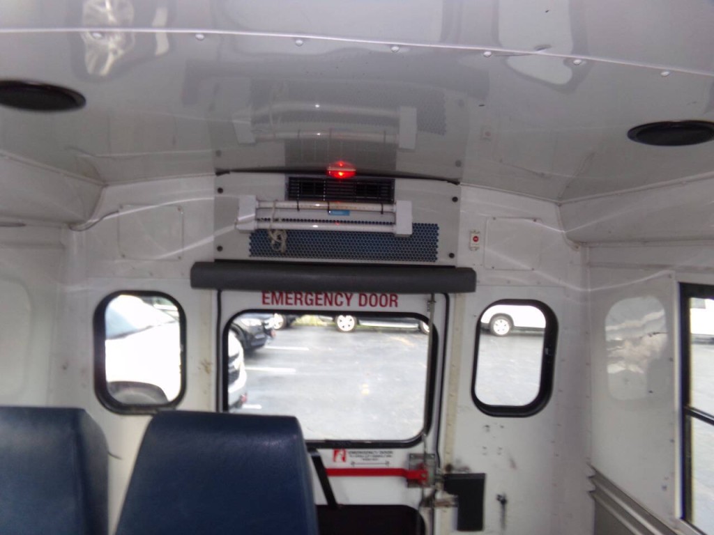 2012 Chevrolet Express Image 37
