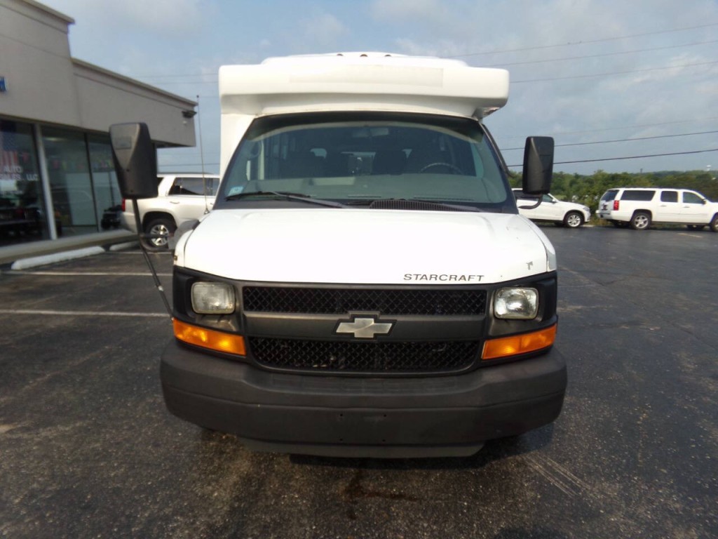 2012 Chevrolet Express Image 46