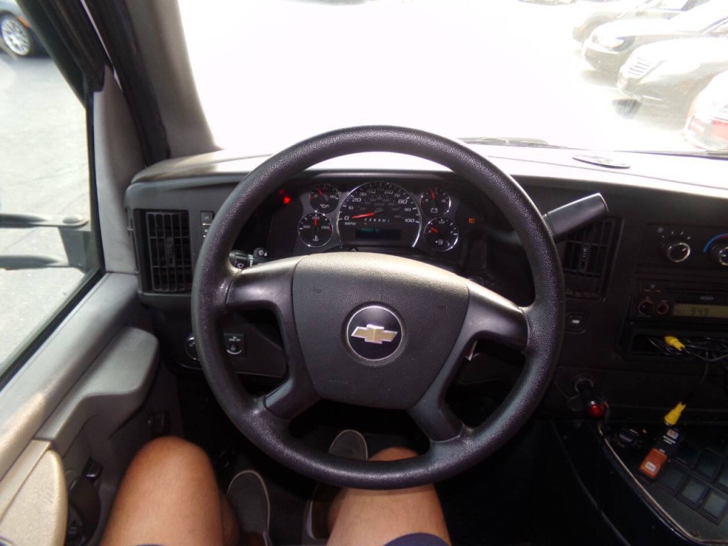 2012 Chevrolet Express Image 50