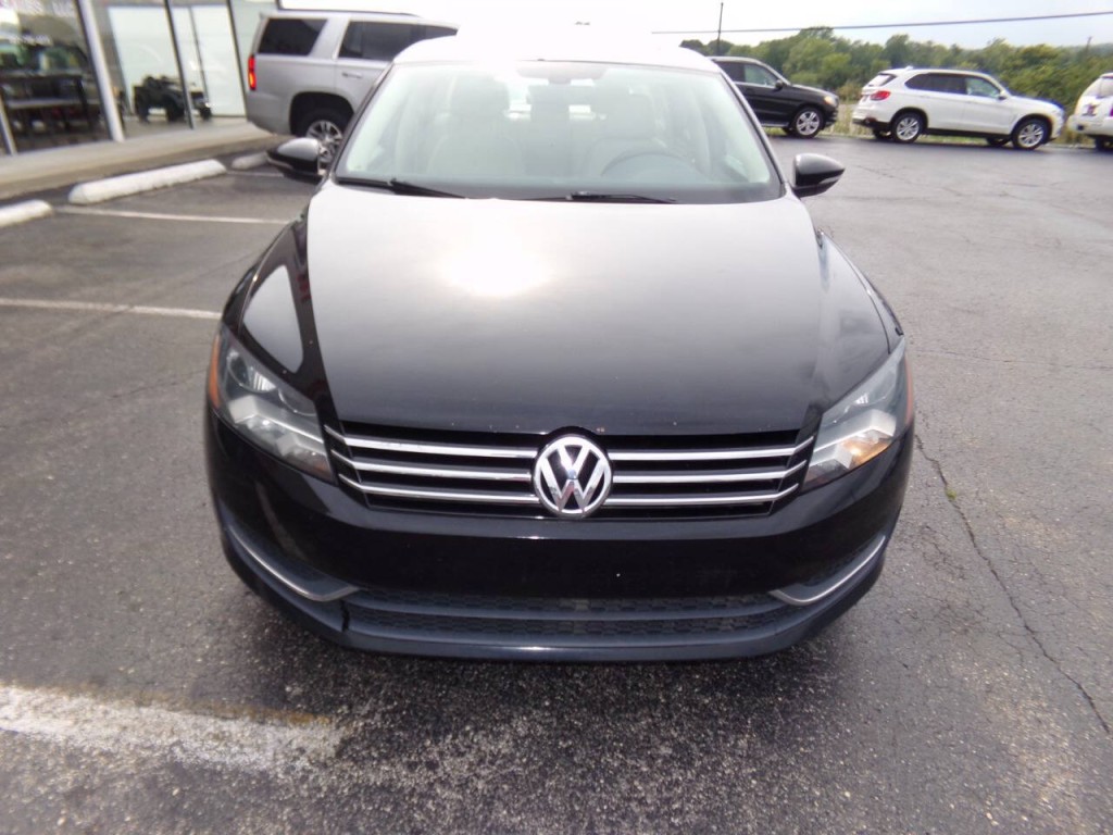 2012 Volkswagen Passat Image 46