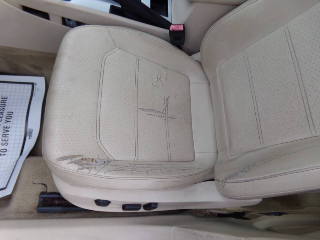 2012 Volkswagen Passat Image 47