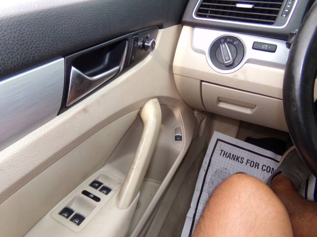 2012 Volkswagen Passat Image 52