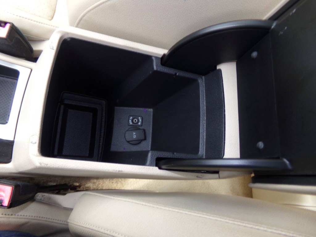 2012 Volkswagen Passat Image 59