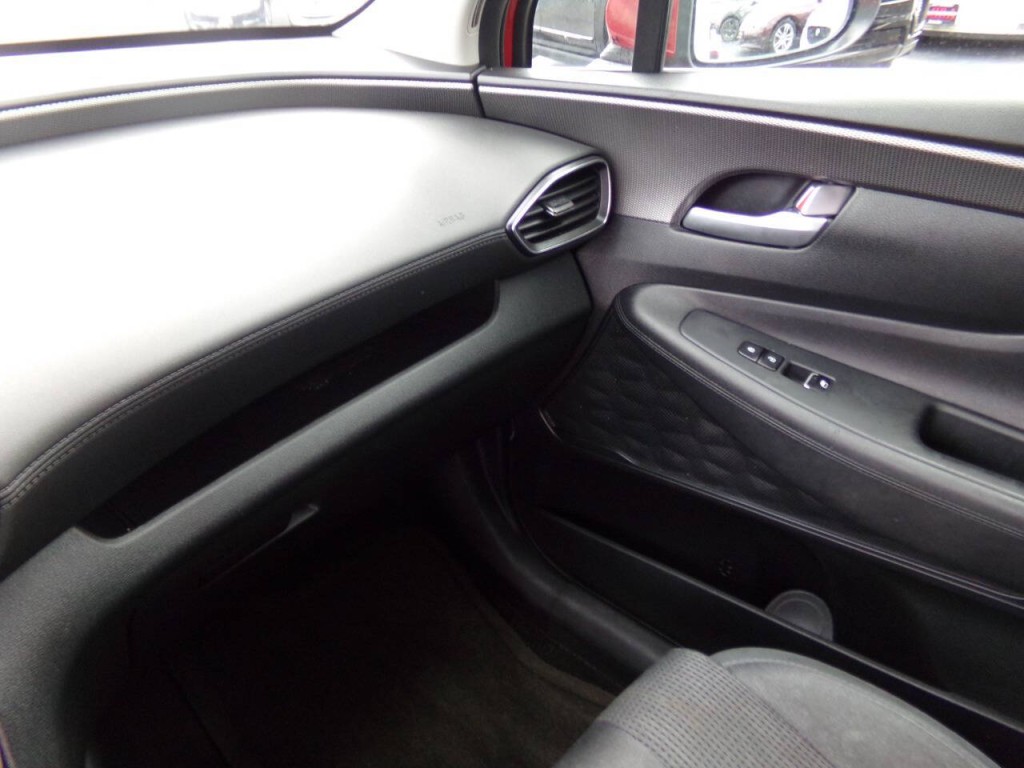 2020 Hyundai Santa Fe Image 27