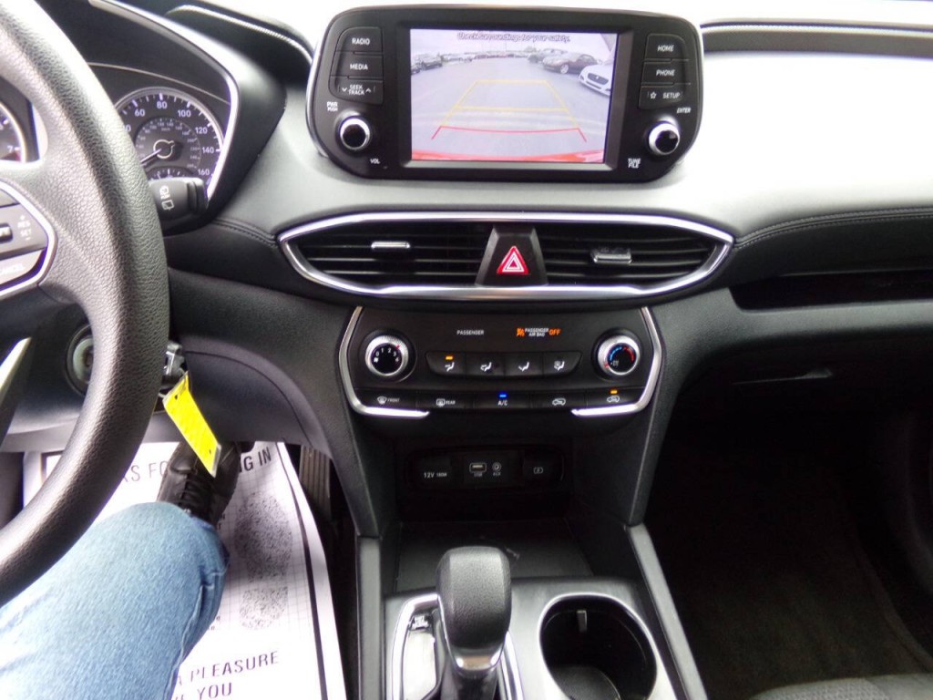 2020 Hyundai Santa Fe Image 32