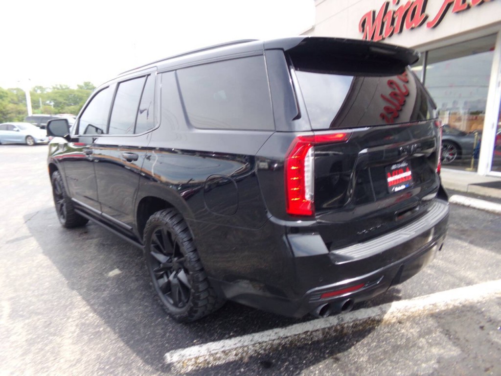 2021 GMC Yukon Image 3