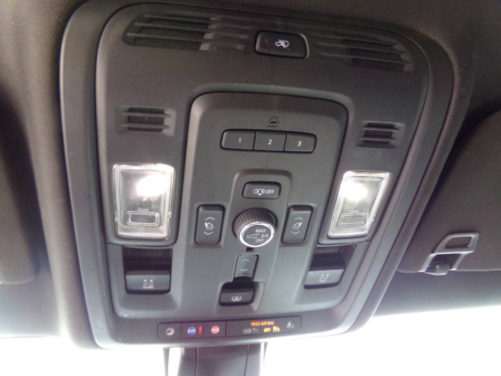 2021 GMC Yukon Image 24