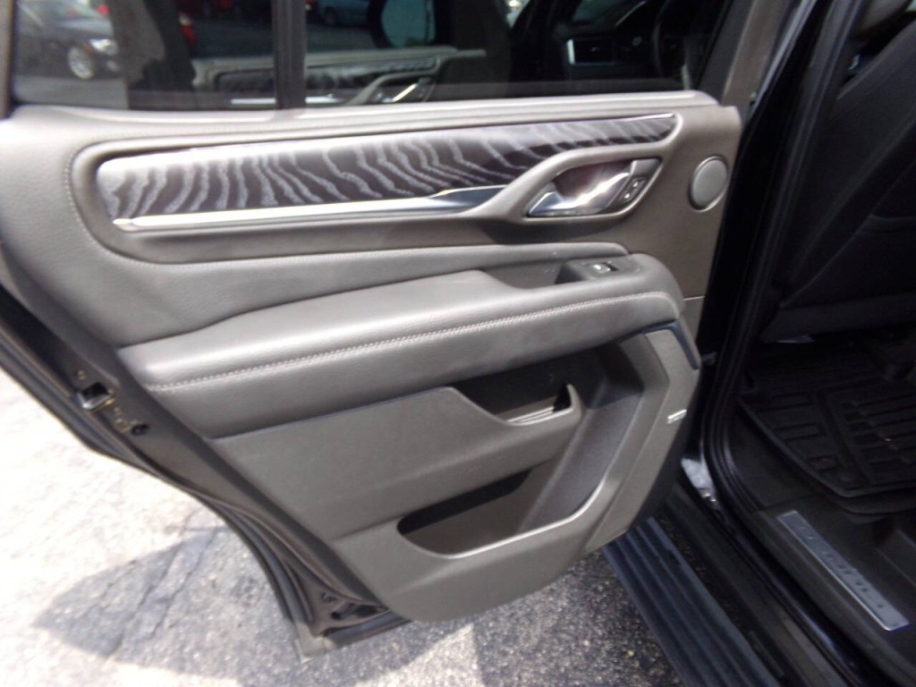 2021 GMC Yukon Image 35
