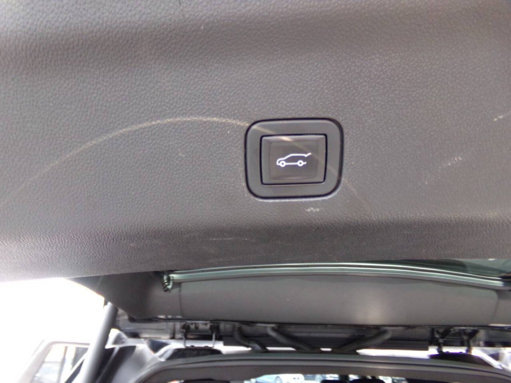 2021 GMC Yukon Image 41