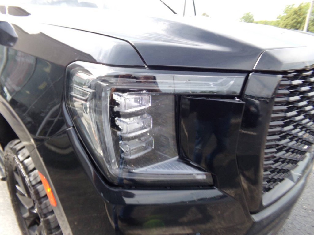 2021 GMC Yukon Image 52