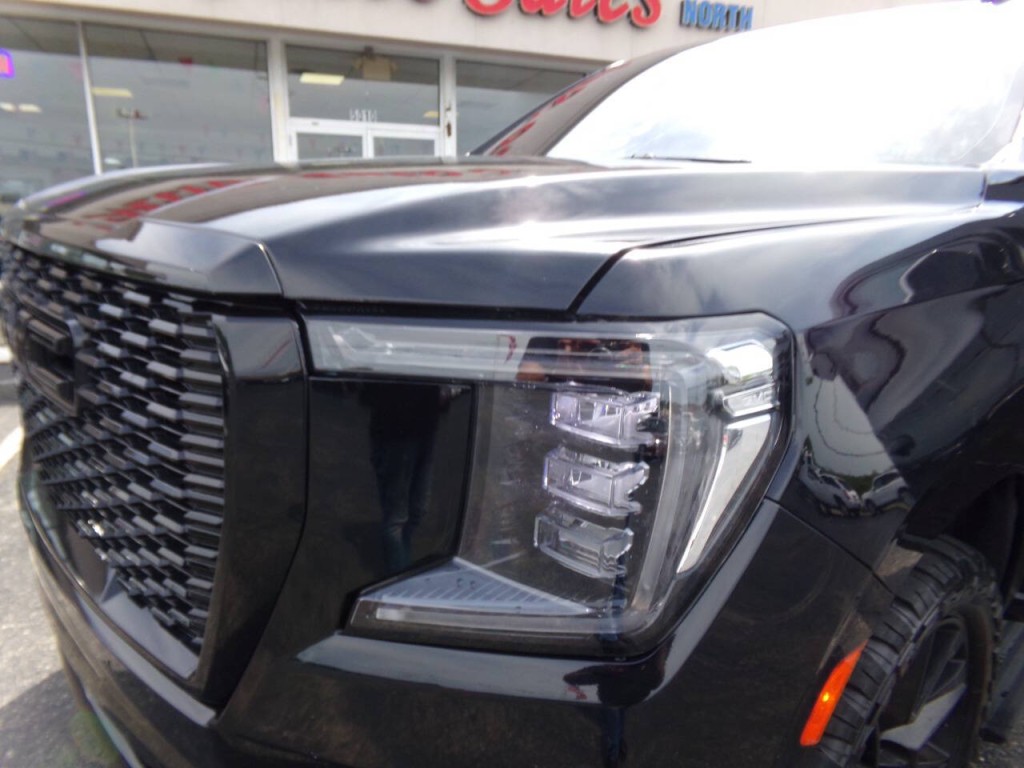 2021 GMC Yukon Image 54