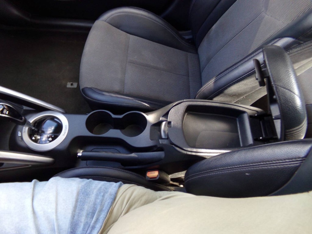 2015 Hyundai Veloster Image 15