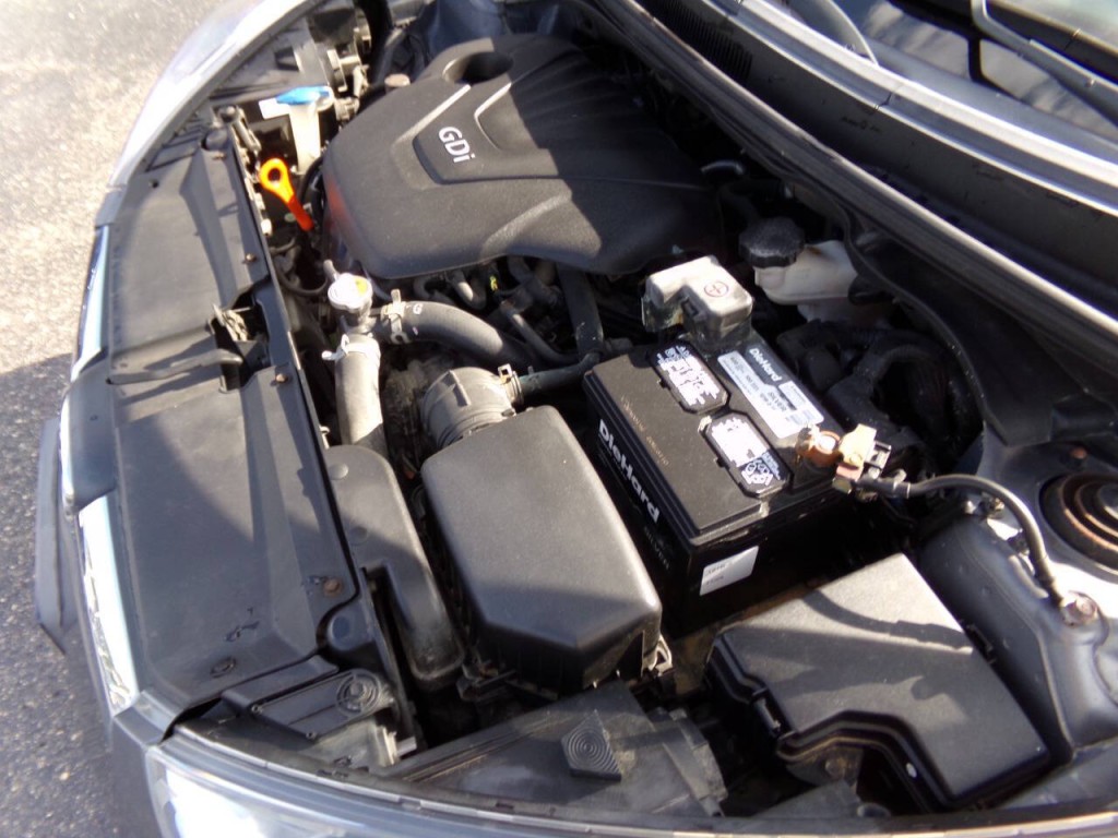 2015 Hyundai Veloster Image 31