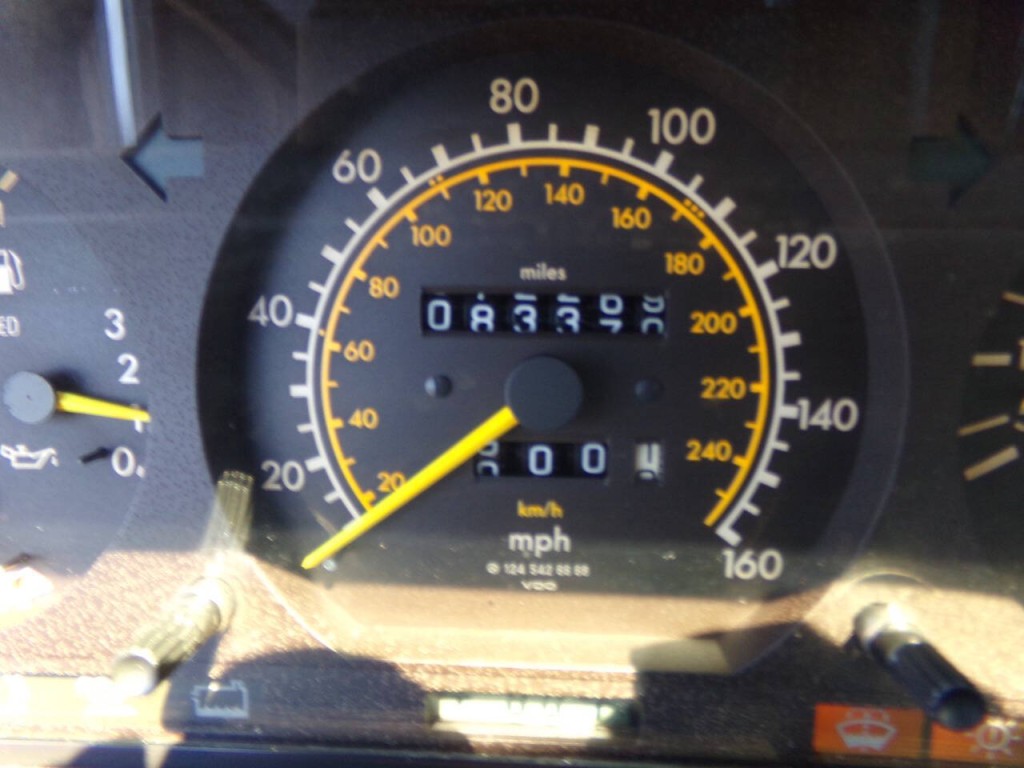 1990 Mercedes-Benz 300-Class Image 17