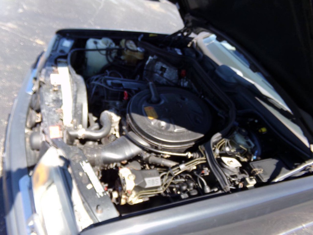 1990 Mercedes-Benz 300-Class Image 32