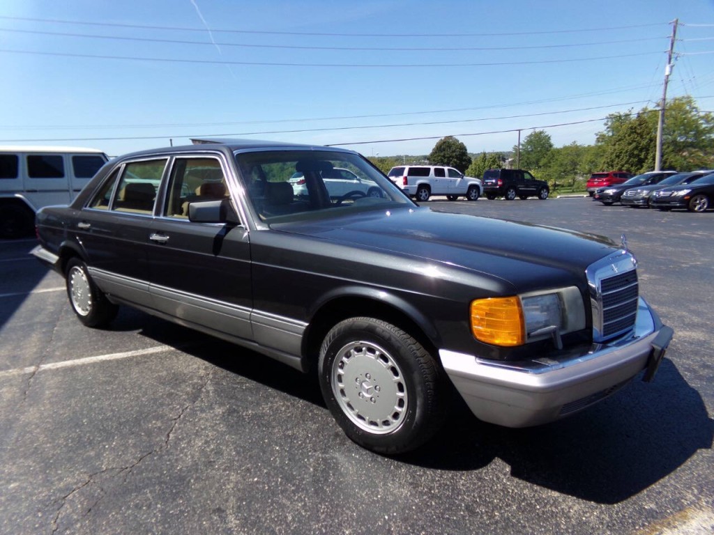 1986 Mercedes-Benz 420-Class Image 43