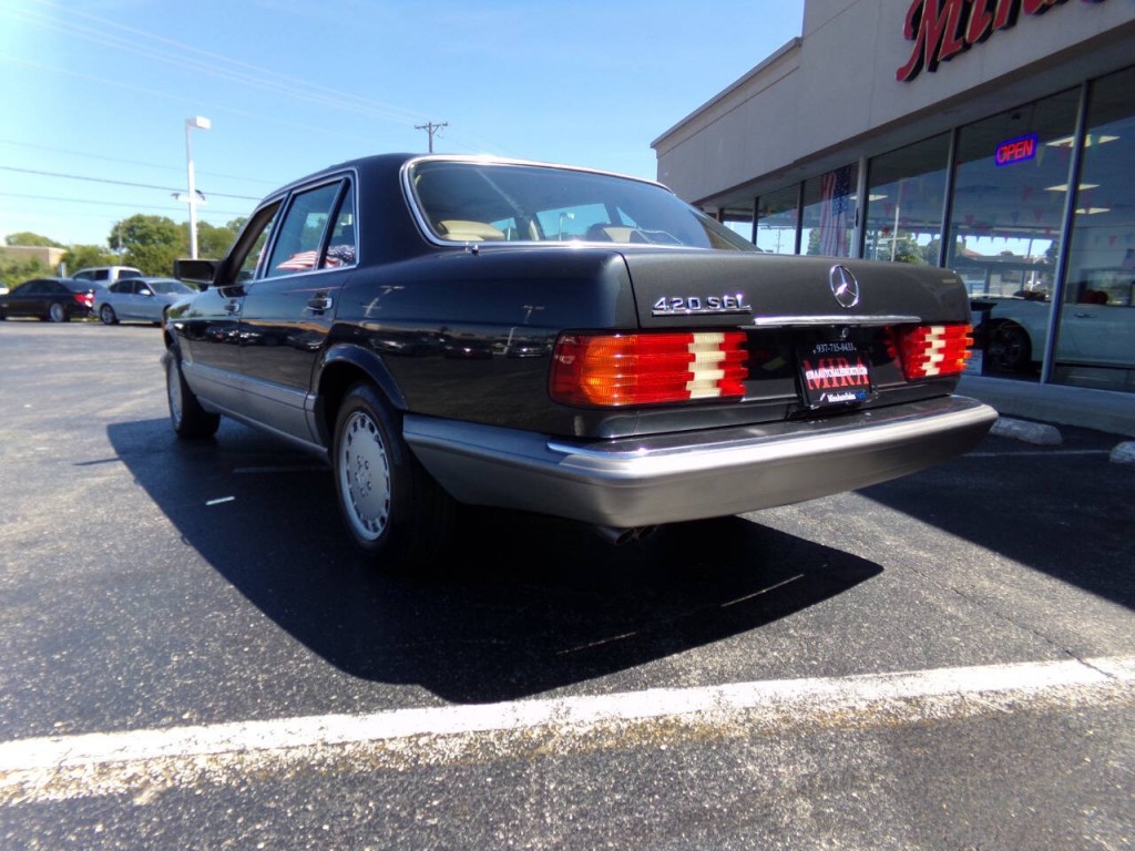 1986 Mercedes-Benz 420-Class Image 46