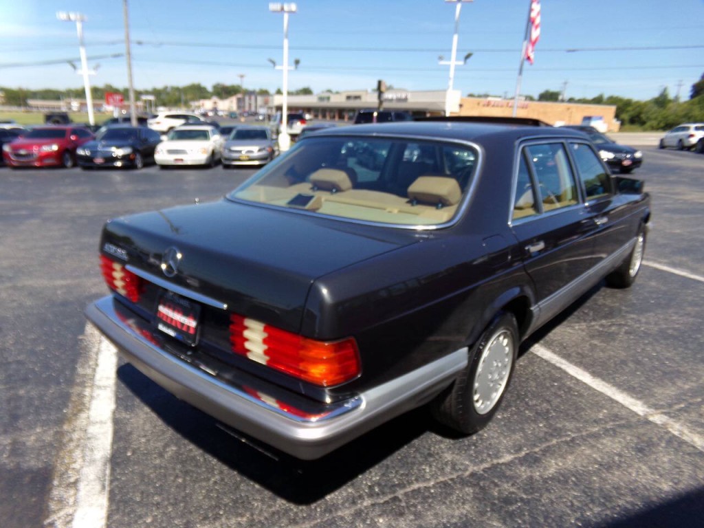 1986 Mercedes-Benz 420-Class Image 51