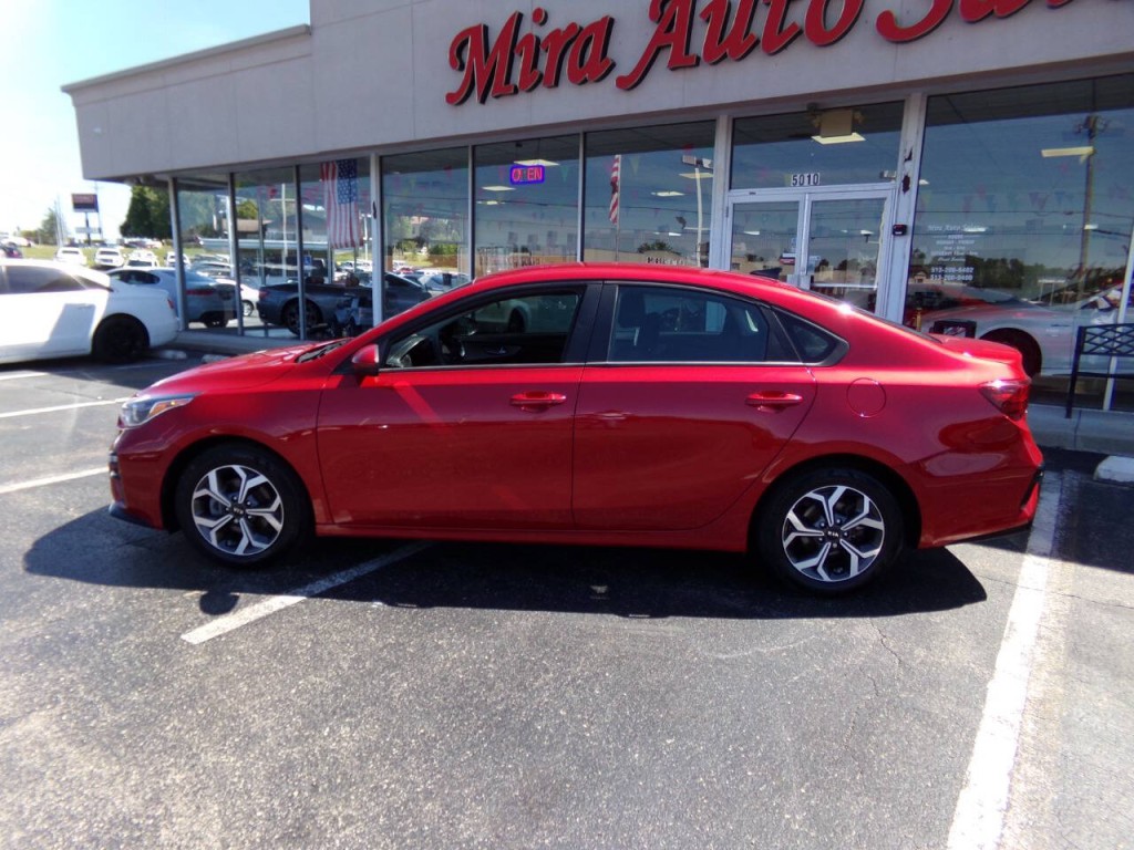 2021 Kia Forte Image 2