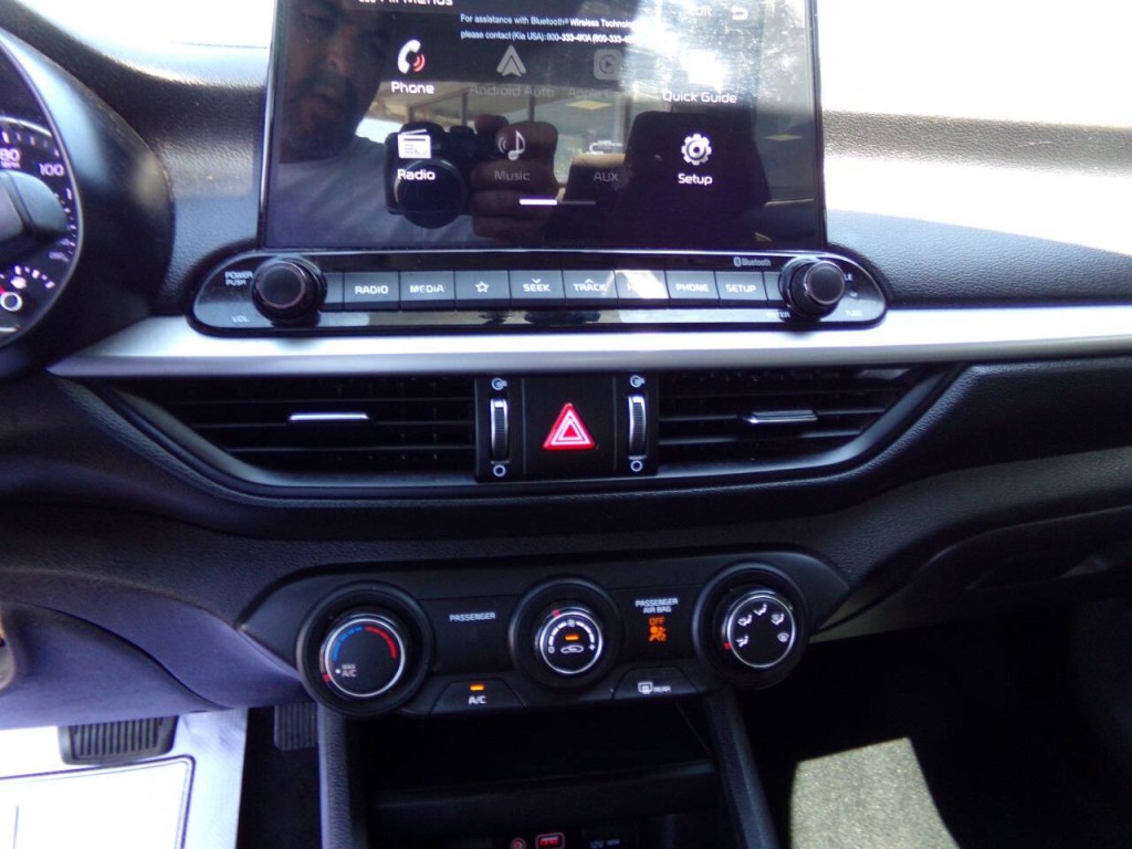 2021 Kia Forte Image 13
