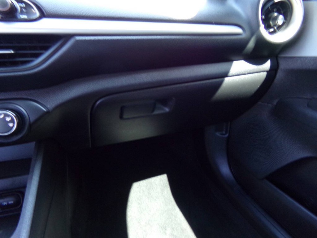 2021 Kia Forte Image 16