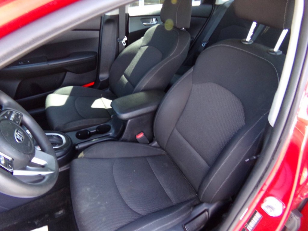 2021 Kia Forte Image 19