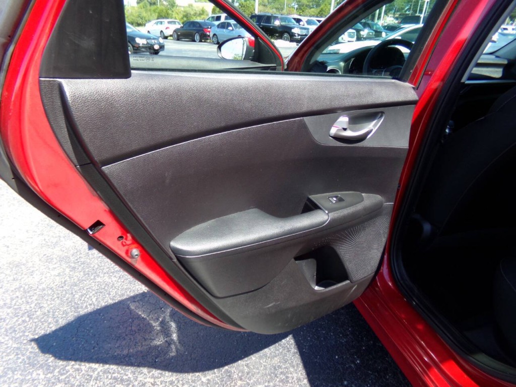 2021 Kia Forte Image 21