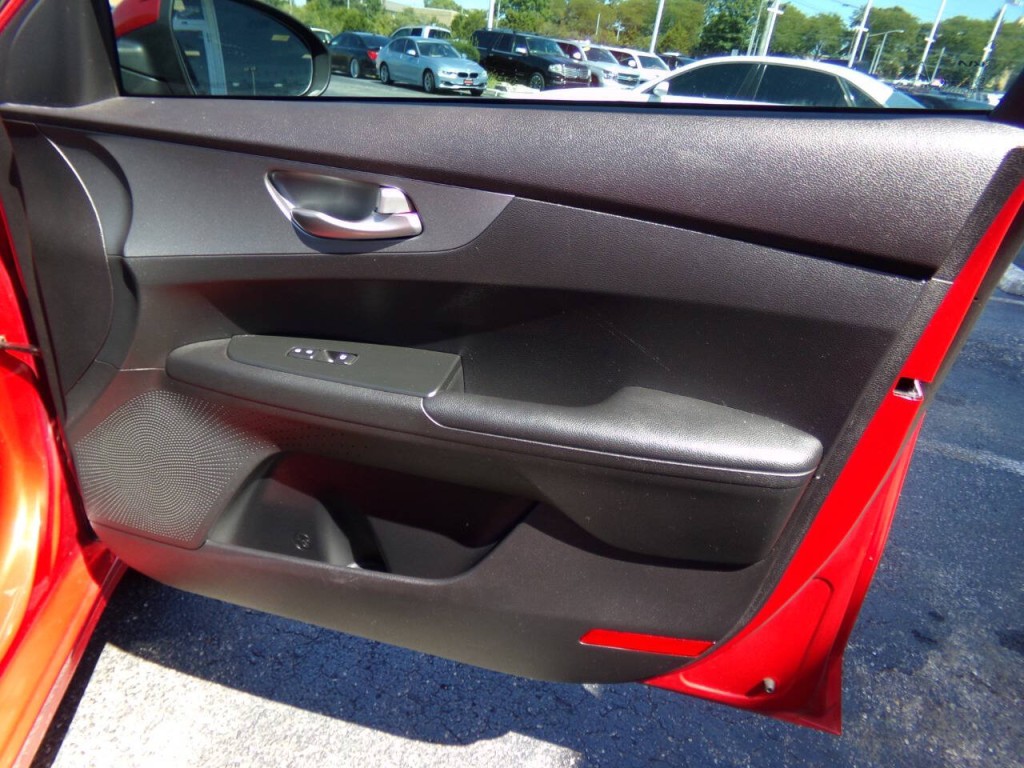 2021 Kia Forte Image 33
