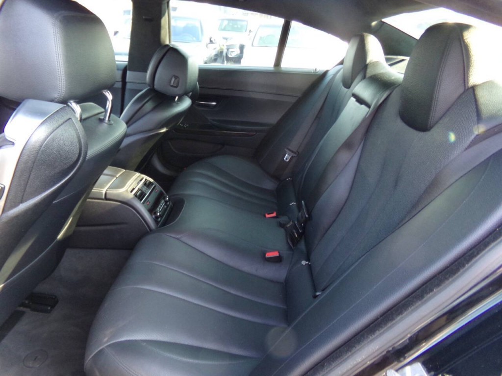 2015 BMW 6 Series Image 9