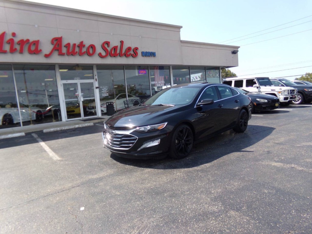2021 Chevrolet Malibu Image 2