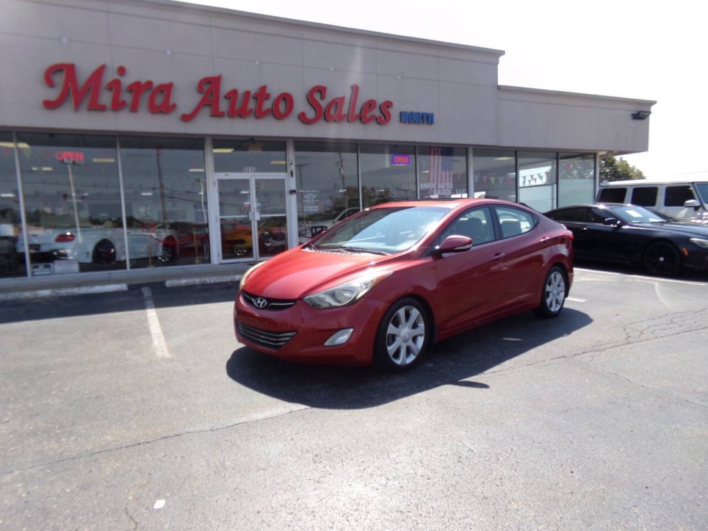 2013 Hyundai Elantra Image 2