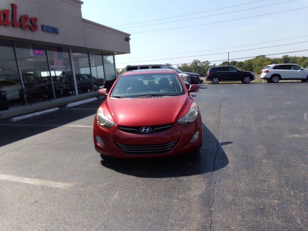 2013 Hyundai Elantra Image 3